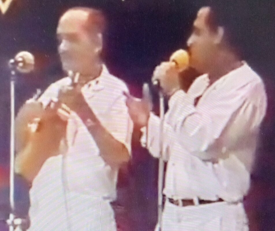Gualberto Ibarreto & Luis Mariano Rivera cantan ”La Guácara”