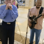 “El Chinchorro“ por Juan Fuentes y el Chino de Pedregal! Chino de Pedregal en el Club Tobías!