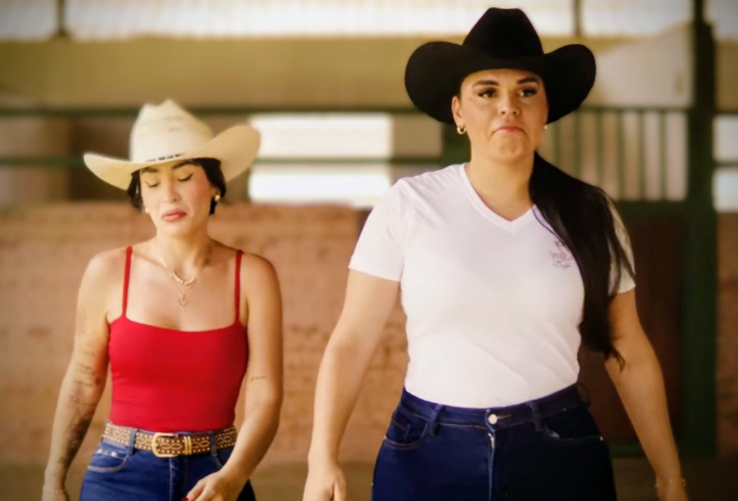 Marianny Díaz (derecha) y Milena Benites (izquierda)