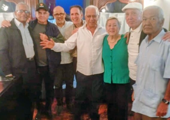 De isquierda a derecha: Enrique Culebra Iriarte, Freddy López,, Juan Carlos Grisal, José Rafael Quintana, Ygnacio Navarro, Zandra Pedraza, Luis Felipe Aular, El Chino de Pedregal